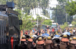 Protes Pleno KPU Morotai, 29 Orang Diamankan