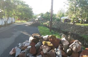 Material Pembangunan Drainase Resahkan Warga