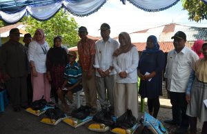 120 Warga Hiri Dapat Bantuan dari PKK Kota Ternate