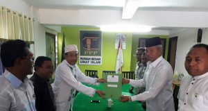 Haji Bur Kembalikan Formulir Cagub Ke PPP