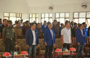 Madjid Husen Lantik 64 Pengurus PAN Haltim