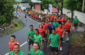 Dalam Rangka HUT RI ke 72, Danrem dan Prajurit TNI Gelar Lari 10 Km