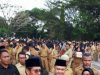 Aksi Bupati Halsel Pimpin Massa Galang Dana untuk Rohingya