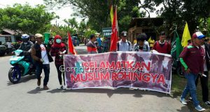 Galang Dana untuk Rohingya Mahasiswa Desak Presiden Usir Duta Besar Myanmar