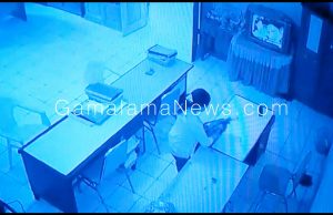 Wanita ini Terekam CCTV sedang Melancarkan Aksi Pencurian di SMPN 4 Ternate