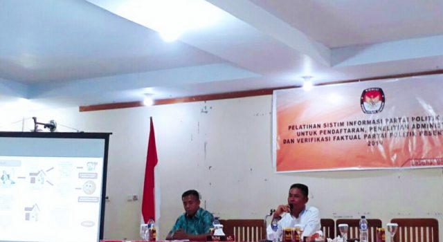 KPUD Halsel Gelar Pelatihan SISPOL