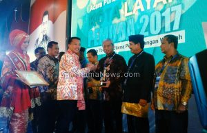 Walikota Ternate Terima Penghargaan Kota Layak Pemuda