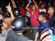 Akibat Bentrokan, Pengguna Jalan Terpaksa Berbalik Arah