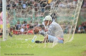 Aksi Unik Suporter saat Perang Bintang Persiter All Star vs Tulehu All Star