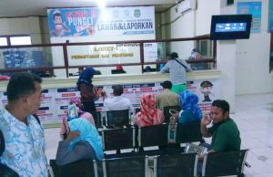 Dampak Operasi Zebra, Ratusan Warga Serbu UPTD Samsat Ternate