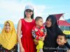 Diajak Selfie Masyarakat Putri Pariwisata, Bangga