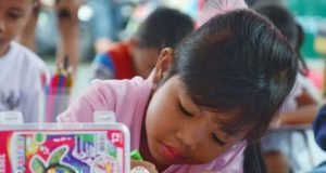 100 Anak Ikut Lomba Mewarnai dalam Event ARU