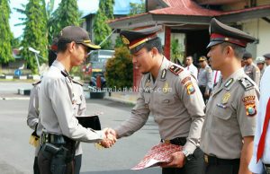 Berprestasi, 12 Anggota Polisi Polres Tidore dapat Penghargaan