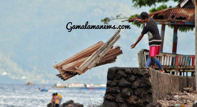 Sampah dan Kehidupan Warga Ternate