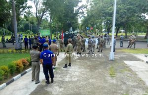 Kades Tuada Didemo Masyarakat