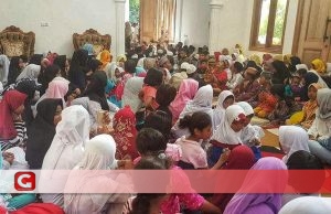 AHM Bagi-Bagi Santunan ke Anak Yatim