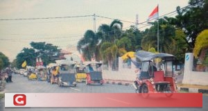 Klaim Menang, Massa AHM-RIVAI Konvoi