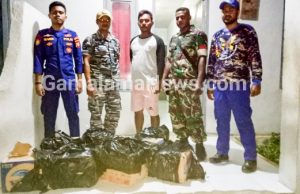 TNI AL Gagalkan Penyelundupan Miras di Pulau Gebe