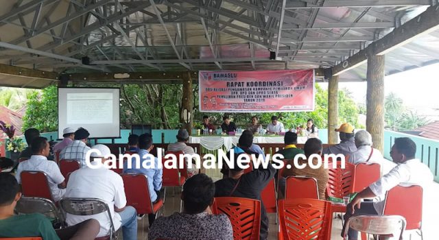 Bawaslu Halbar Gelar Rapat Koordinasi Sosialisasi Kampnye Pileg dan Pilpres