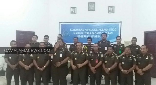 Kunjungan Kepala Kejati Malut di Kantor Kejari Halbar