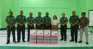 Dandim 1508/Tobelo Memberikan Jam Komandan Kepada Prajurit, PNS Serta Persit di Lingkungan Kodim 1508/Tobelo