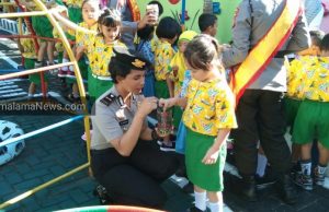 Sambangi TK Kemala Bhayangkari, WSW Manis, Bentuk Kedekatan dengan Anak