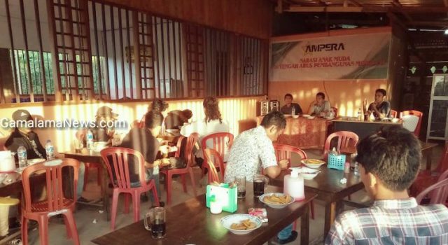 Dialog Publik, Ketua PGRI Akui Pembangunan di Morotai Cukup SignifikanÂ