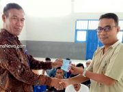 Warga Binaan Di Lapas klas IIA Ternate Melakukan Perekaman e-KTP