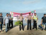 Peringati HPSN, Polres Morotai Gelar Pembersihan Sampah di Pantai Army Dock