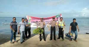 Peringati HPSN, Polres Morotai Gelar Pembersihan Sampah di Pantai Army Dock