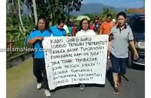 Tunjangan Fungsional belum Terbayarkan, Puluhan Guru Lakukan Aksi Demonstrasi Ancam Lakukan Mogok Mengajar