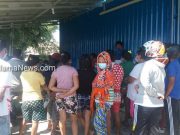 Bau Menyengat, Perusahaan Pengepakan Ikan di Demo Warga