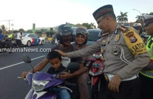 Ditlantas Polda Malut Kembali Bagikan 500 Takjil