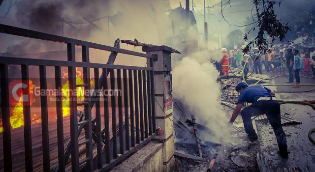 Hendak Menggoreng, Dua Warung dan Satu Rumah Terbakar