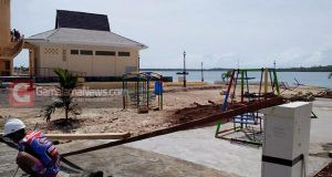 Dikbud Morotai Bangun Tempat Permainan Anak di Lokasi WFC