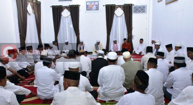 Wali Kota Ali Ibrahim dan Keluarga Besar, Gelar Syukuran