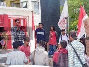 Peringati Hari HAM, Mahasiswa Unipas Gelar Aksi Di Halaman Kantor DPRD Morotai