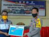 Selain Bagi-Bagi Sembako, Polres Haltim Serahkan Buku Tabungan BRI ke Pengemudi