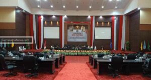 Tidak Hadir Dalam Paripurna Hasil Reses, DPRD Sarankan Gubernur Malut Evaluasi Pimpinan SKPD