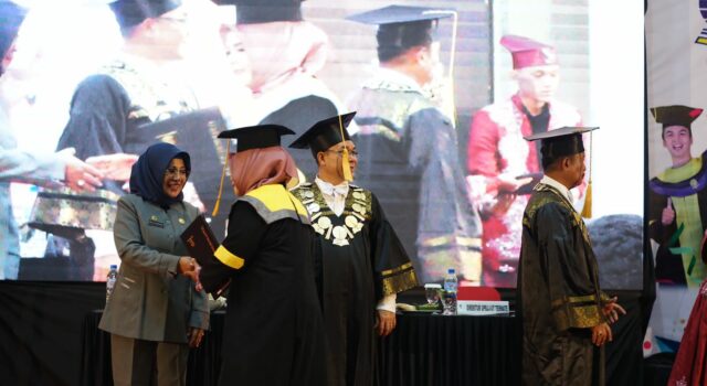Universitas Terbuka Wisudakan 159 Orang