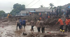 Banjir Bandang Terjang Kelurahan Rua Kota Ternate
