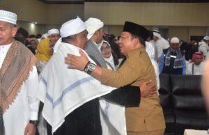 Sekda Kota Ternate Sambut Kedatangan Jamaah Haji