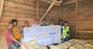 Harita Nickel Salurkan Bantuan Logistik Bahan Bangunan, Peduli Korban Banjir Desa Yaba
