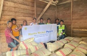Harita Nickel Salurkan Bantuan Logistik Bahan Bangunan, Peduli Korban Banjir Desa Yaba